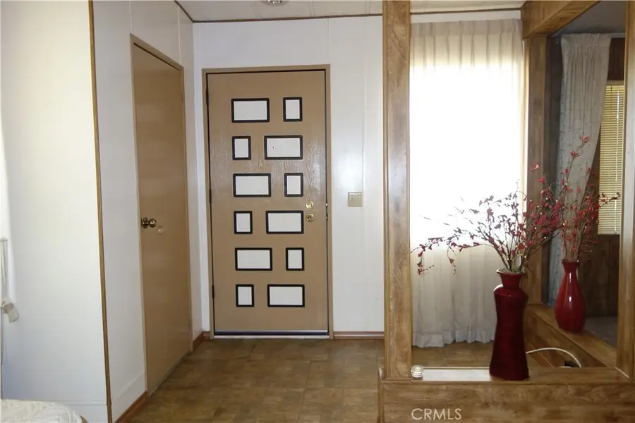 833 S Lyon Avenue, Hemet, CA 92543 - #3