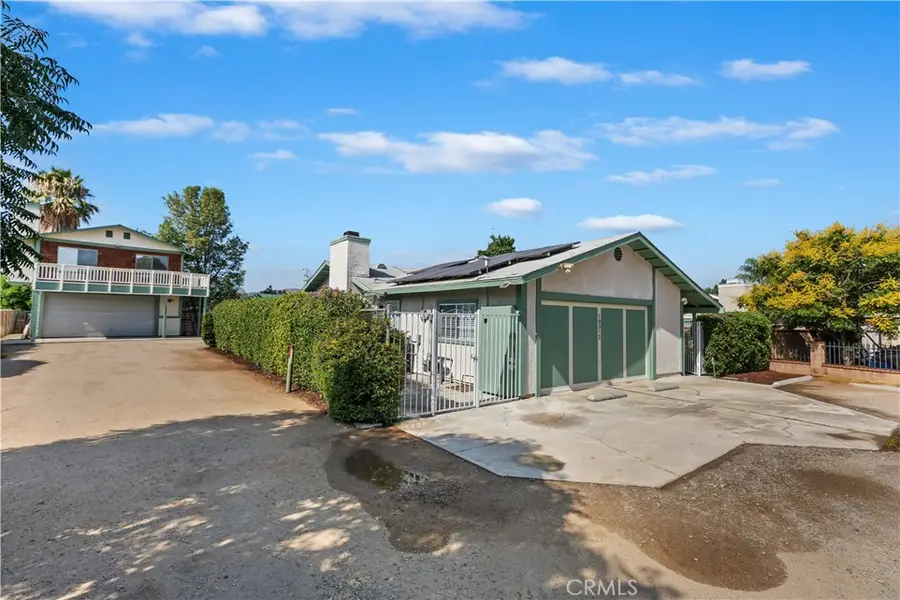 10372 Wells, Riverside, CA 92505 - #3