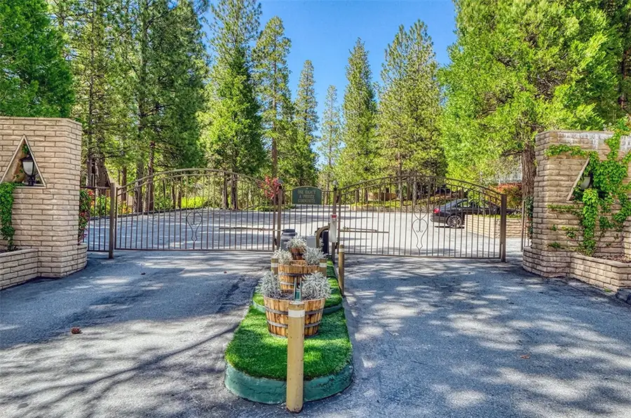 180 Grass Valley #42, Lake Arrowhead, CA 92352 - #2