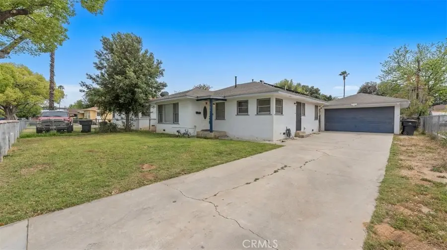3498 Holding, Riverside, CA 92501 - #3