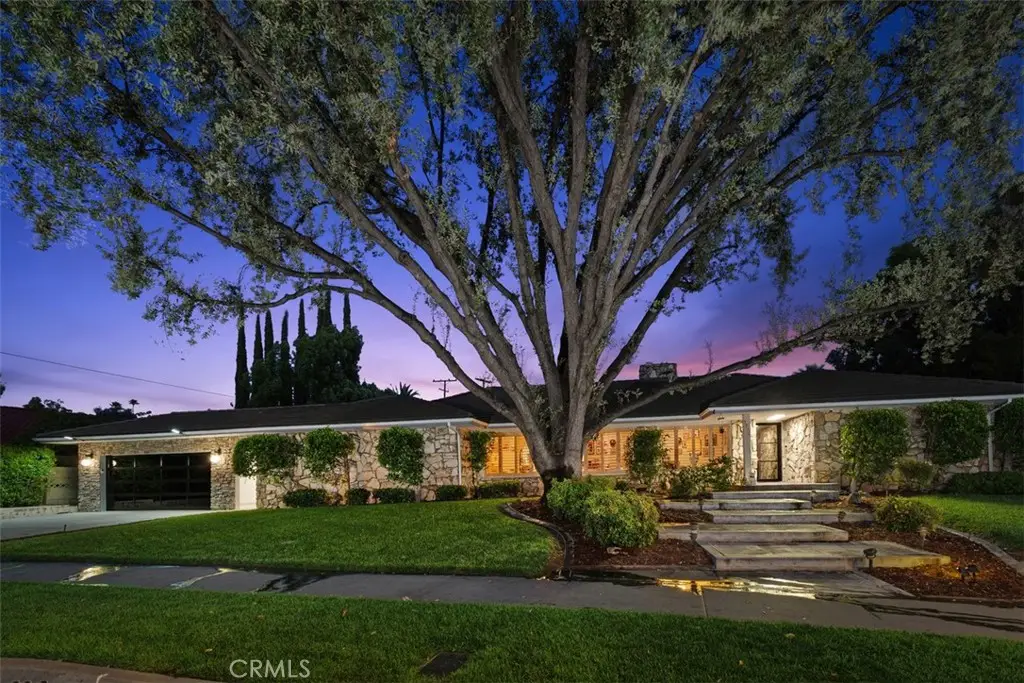 5910 Victoria, Riverside, CA 92506 - #1