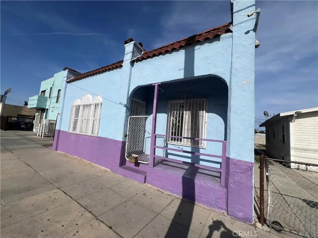 6812 S Hoover, Los Angeles, CA 90044 - #1