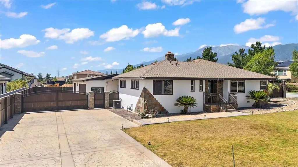 6112 Maloof Avenue, Fontana, CA 92336 - #1