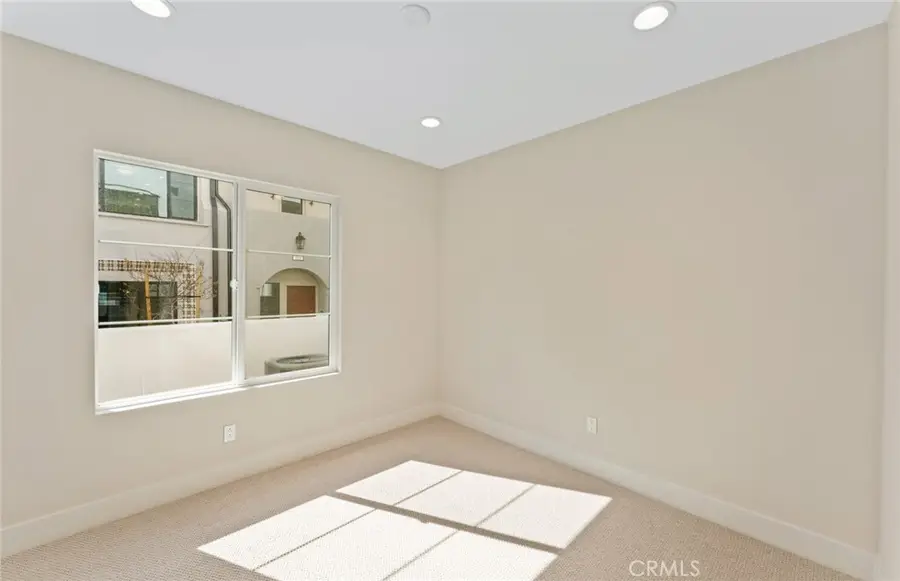 103 Sorrel Court, Burbank, CA 91506 - #3