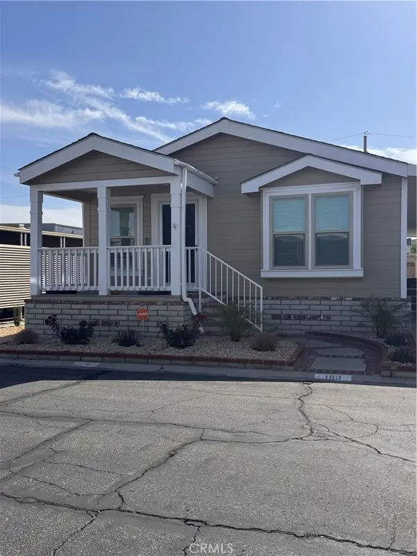 2205 W Acacia #190, Hemet, CA 92545