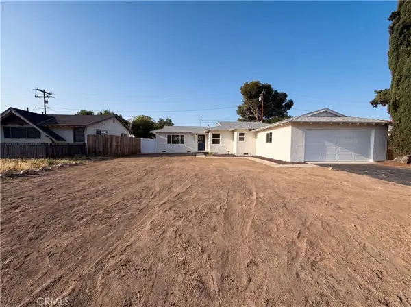 27807 Pluto, Highland, CA 92346