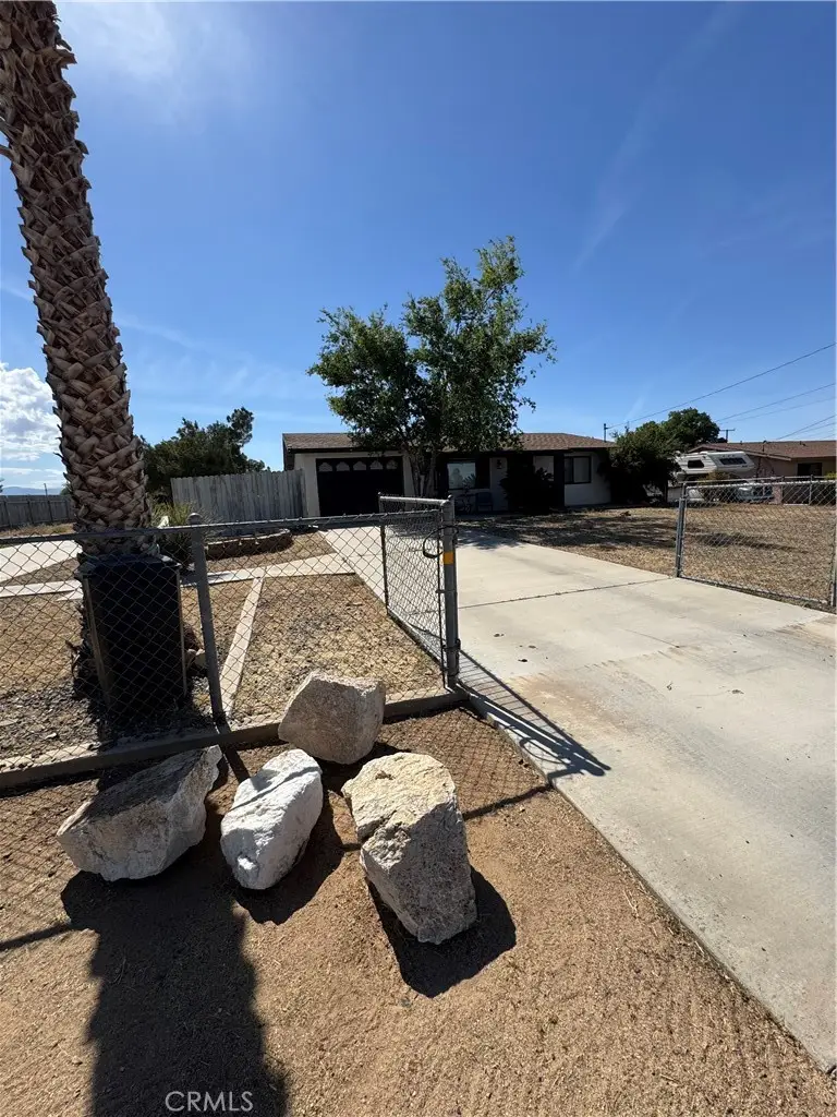 11968 Bornite, Hesperia, CA 92345 - #1