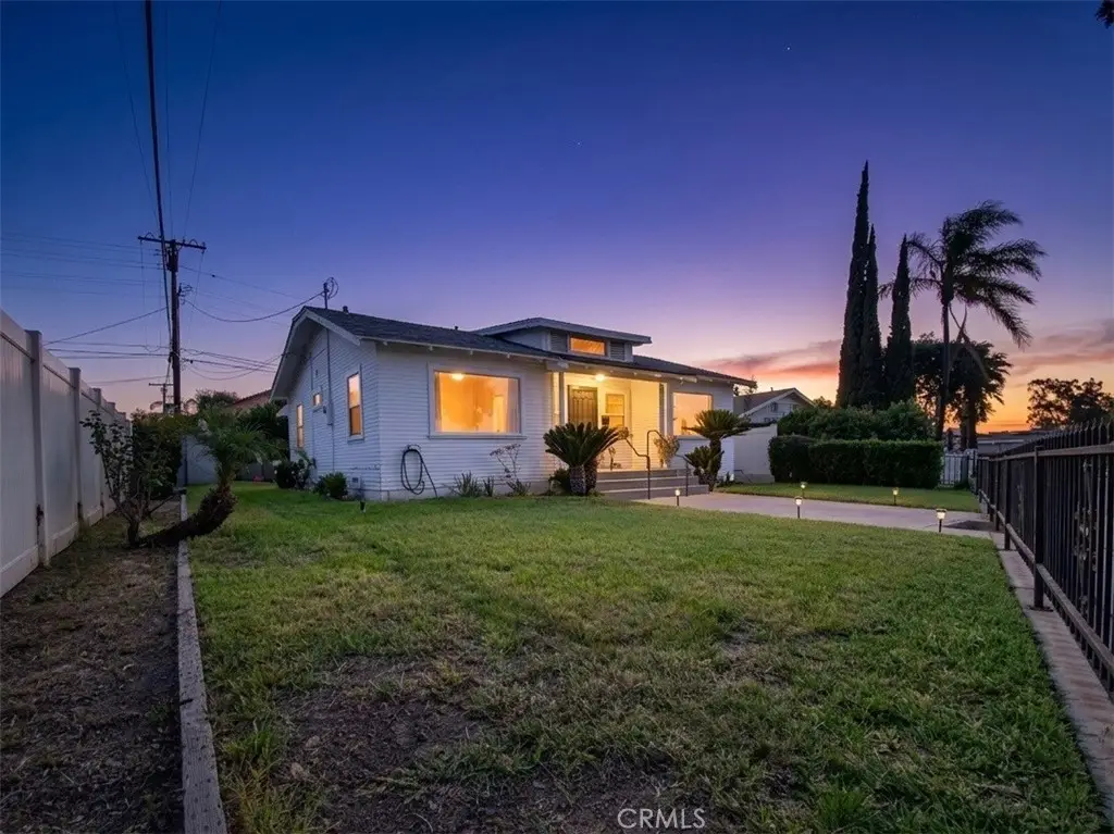 412 E Grand Boulevard, Corona, CA 92879 - #1