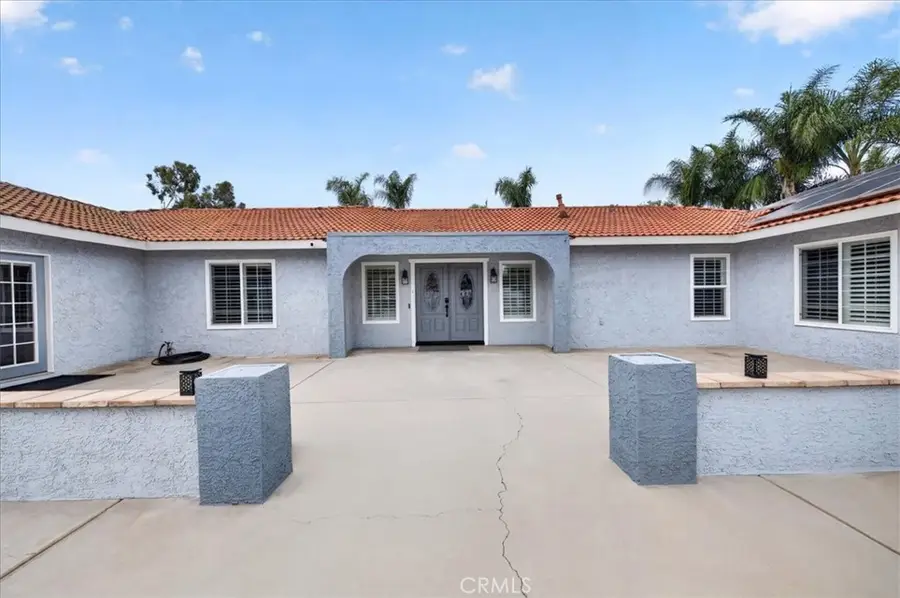 16435 Lois Lane, Riverside, CA 92504 - #3