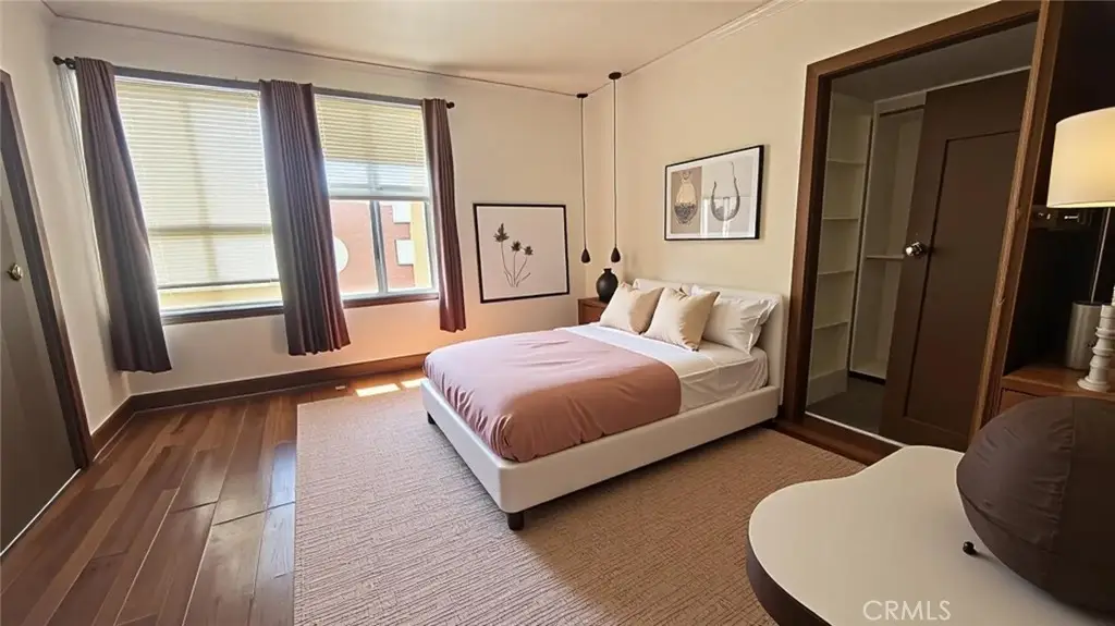 315 W 3rd, Long Beach, CA 90802 - #1