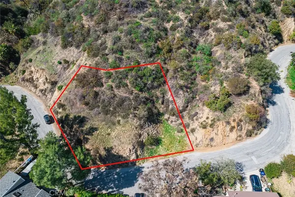 2745 Kennington Drive, Glendale, CA 91206