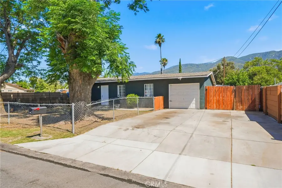 868 W 48th, San Bernardino, CA 92407 - #2