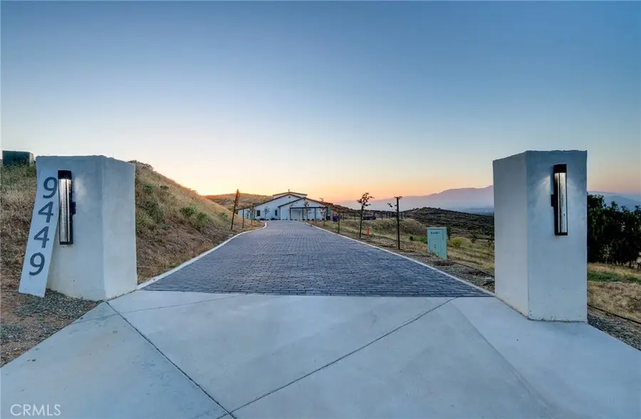 9449 Equestrian Drive, Riverside, CA 92503 - #3