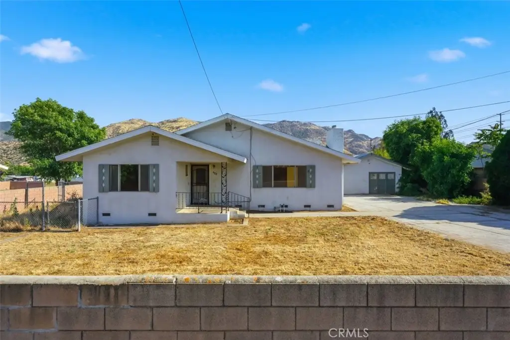 488 E Victory, Banning, CA 92220 - #1