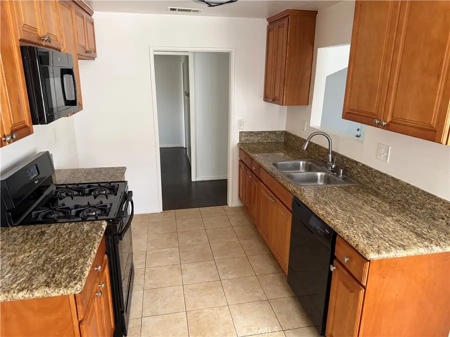 834 E 222nd, Carson, CA 90745 - #3