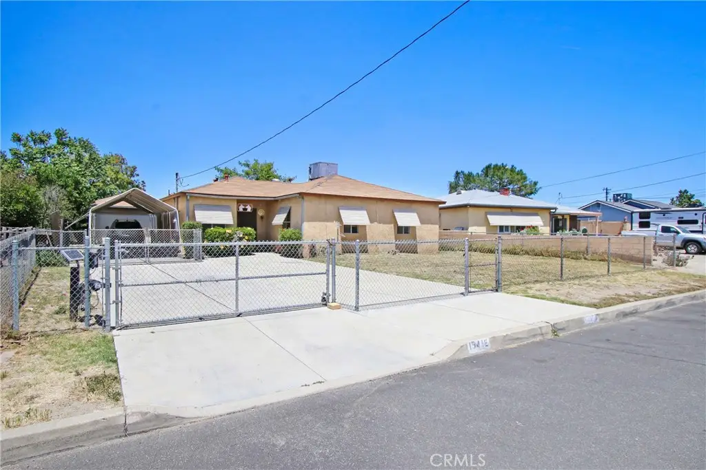 15412 Pine Avenue, Fontana, CA 92335 - #1