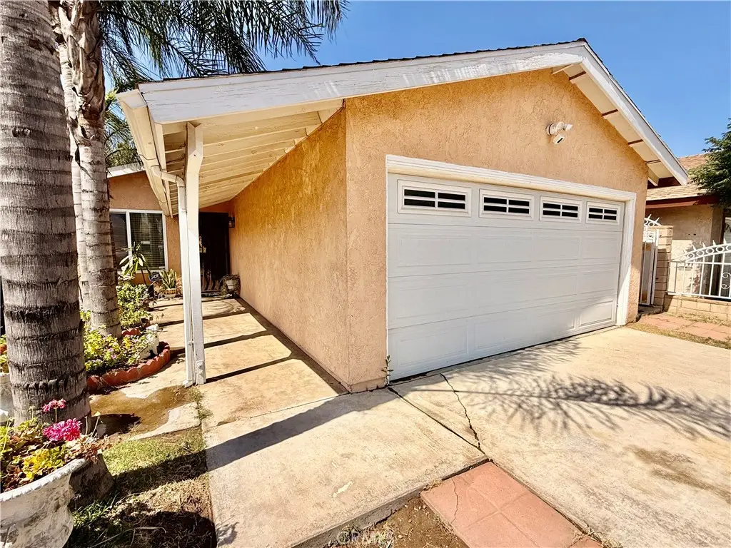 18854 6th, Bloomington, CA 92316 - #1