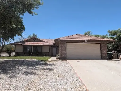 8518 Valley View, Hesperia, CA 92344