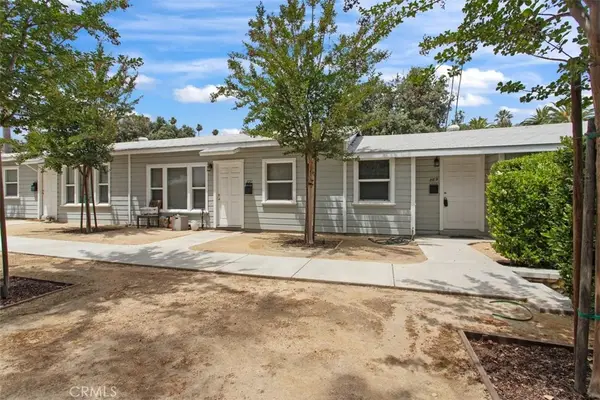 889 N Oakland, Pasadena, CA 91104