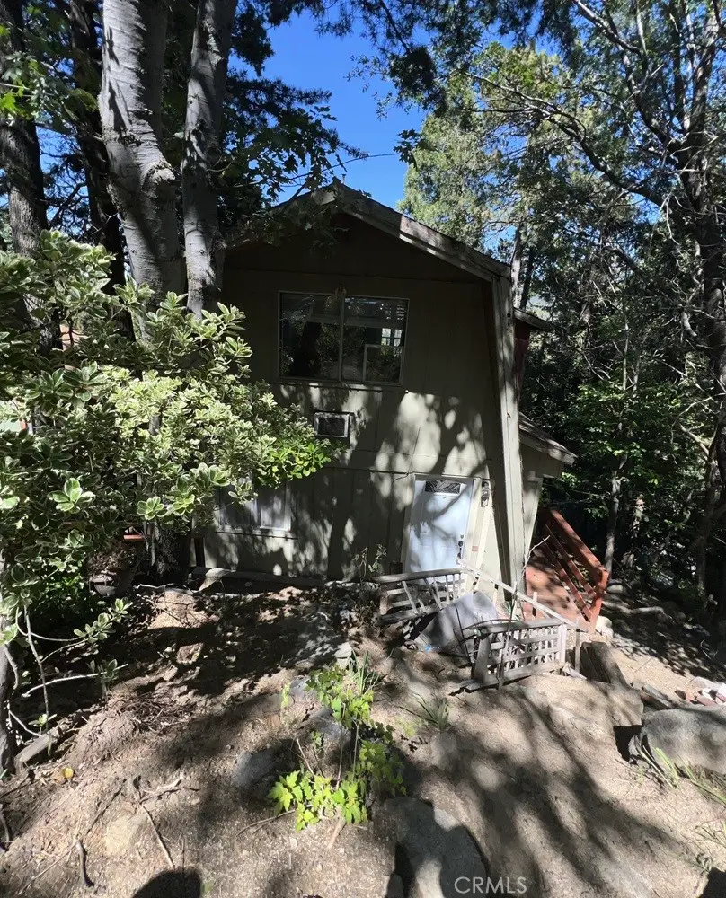23865 Lakeview, Crestline, CA 92325 - #1