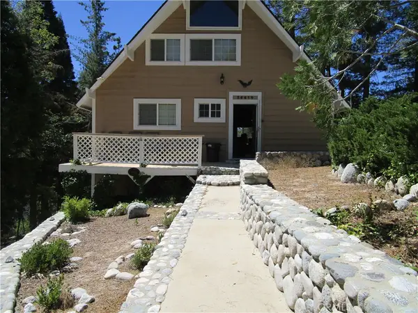 26614 Hillcrest, Lake Arrowhead, CA 92352