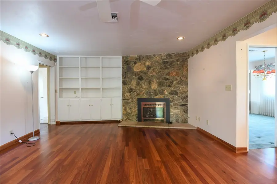 5306 Bardwell, Riverside, CA 92506 - #3