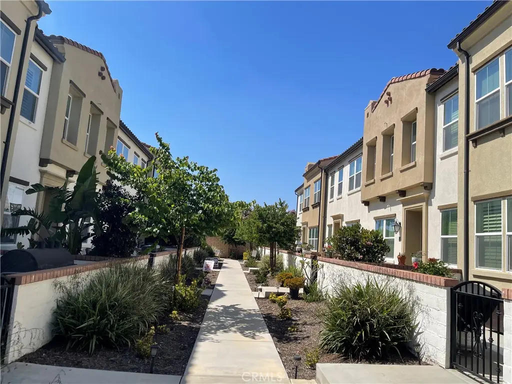 3305 E Midsummer Privado #4, Ontario, CA 91762 - #1