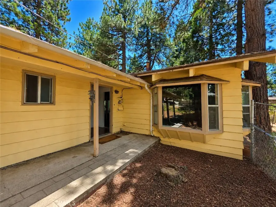 30891 Valley Oak, Running Springs, CA 92382 - #3