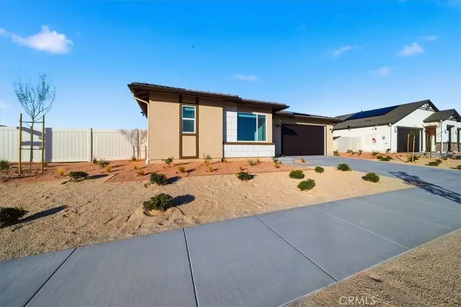 3211 E Avenue J-4, Lancaster, CA 93535 - #2