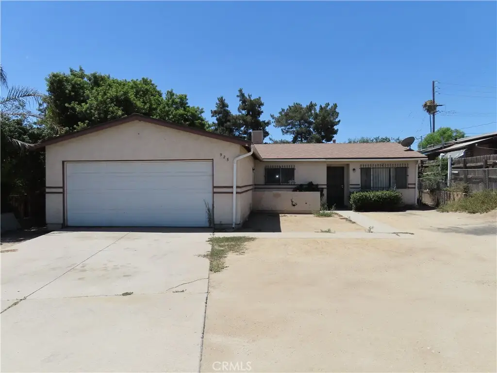 925 Navajo Road, Perris, CA 92570 - #1