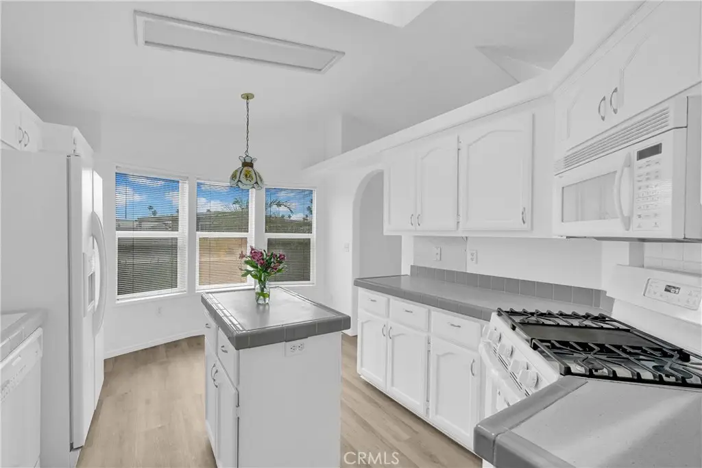 930 Santa Victoria, Hemet, CA 92543 - #1