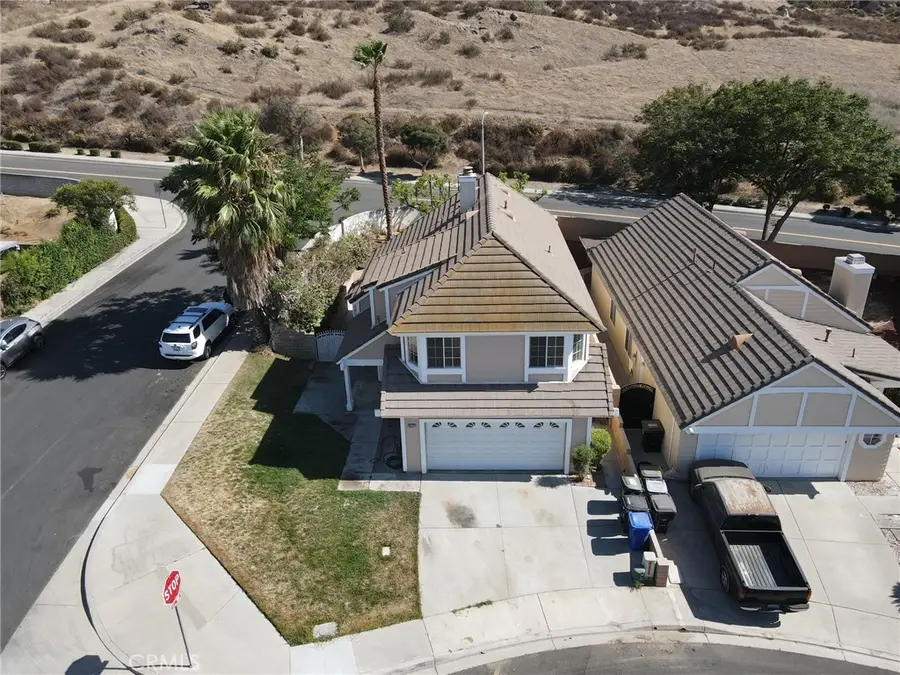 16127 Trailwinds, Fontana, CA 92337 - #2