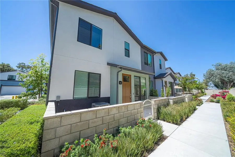 2775 W Pepper Tree #14, Anaheim, CA 92801 - #2