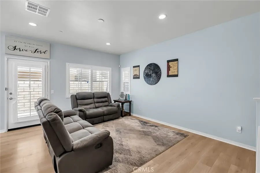 16064 Symphony Lane, Fontana, CA 92336 - #2
