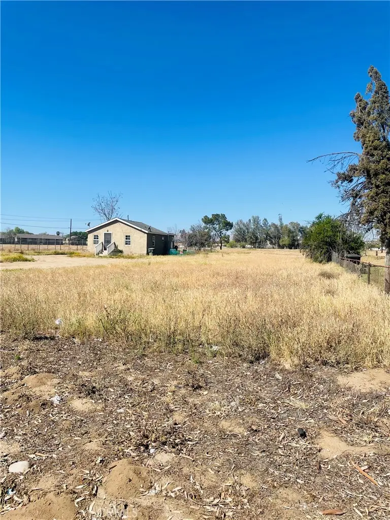 9 G, Perris, CA 92570 - #1