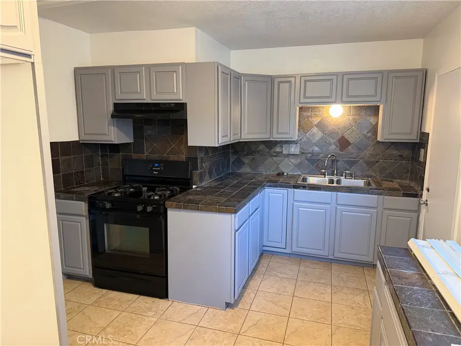 1654 N Marine, Wilmington, CA 90744 - #3
