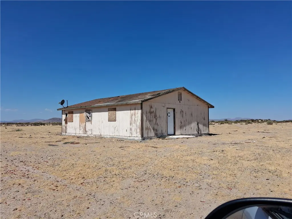 34115 Mountain View, Hinkley, CA 92347 - #1