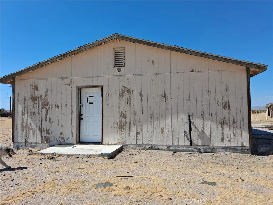 34115 Mountain View, Hinkley, CA 92347 - #2