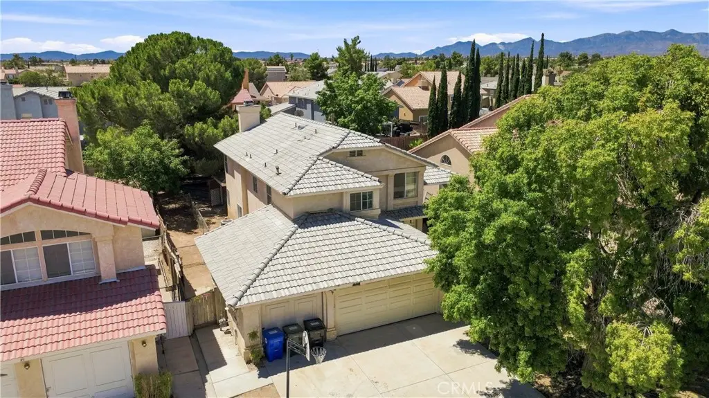 14323 La Crescenta, Victorville, CA 92392 - #1