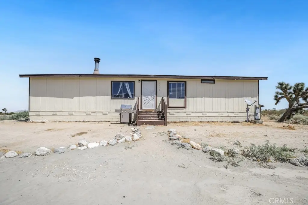 1930 Calaveras, Pinon Hills, CA 92372 - #1