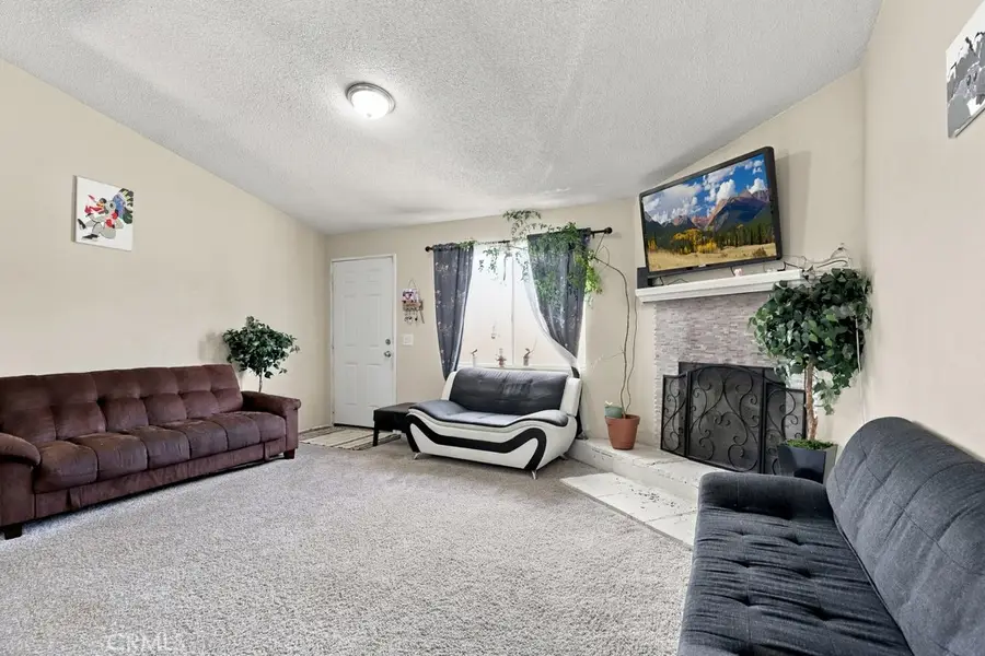 1930 Calaveras, Pinon Hills, CA 92372 - #3