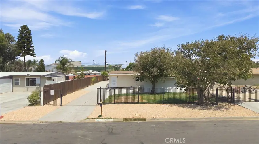 777 Arliss, Riverside, CA 92507 - #3