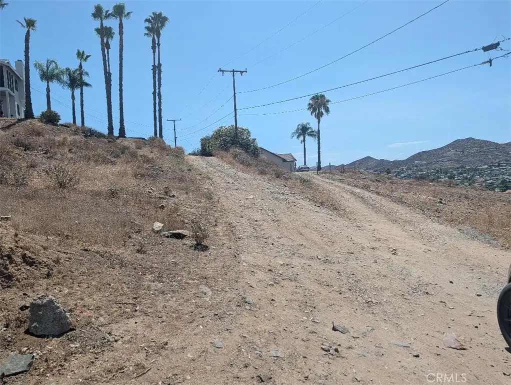 123 Vista Way, Canyon Lake, CA 92587 - #1