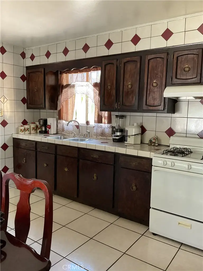 2454 W 7th Street, San Bernardino, CA 92410 - #3