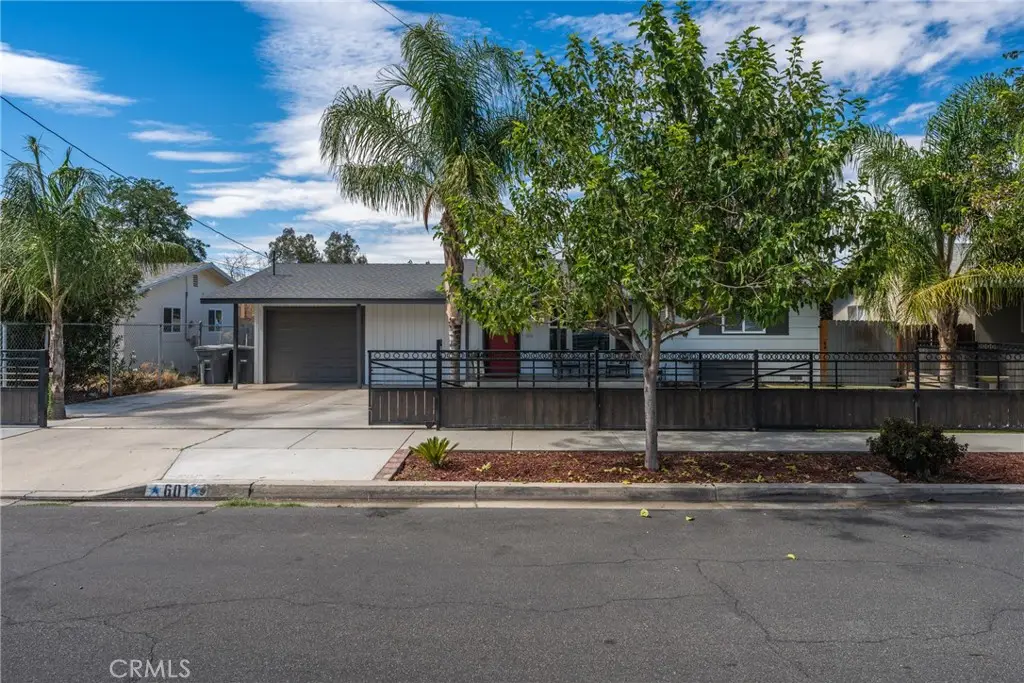 601 S Taylor, Hemet, CA 92543 - #1
