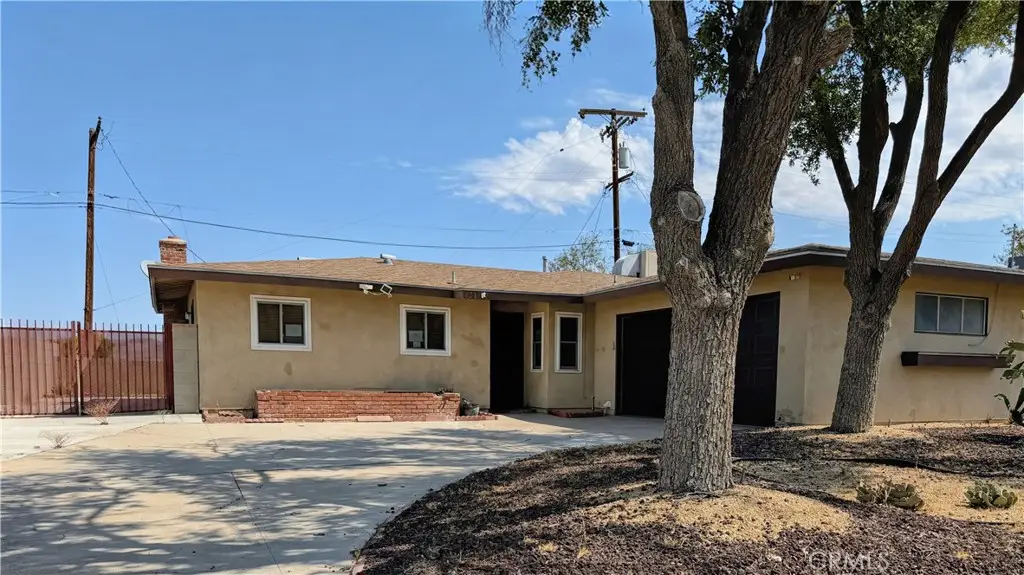 851 Linda, Barstow, CA 92311 - #1
