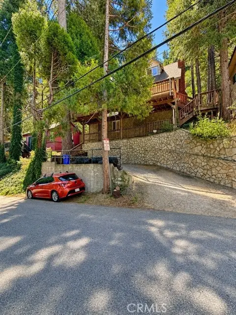 23697 Bowl, Crestline, CA 92325