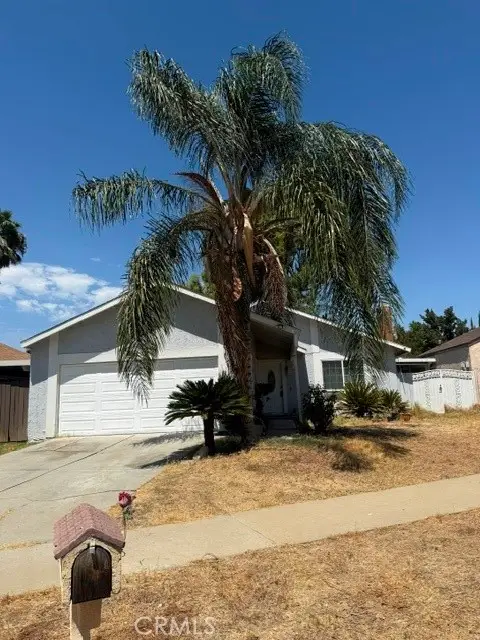 6864 Olympia Dr, Riverside, CA 92503