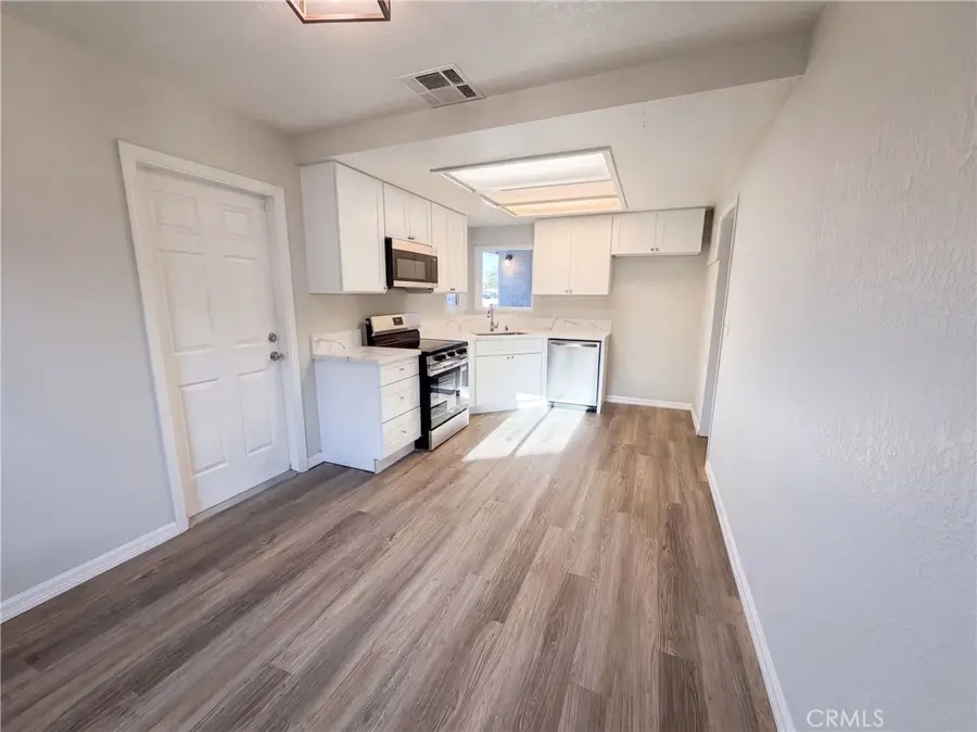 26934 10th, Highland, CA 92346 - #2