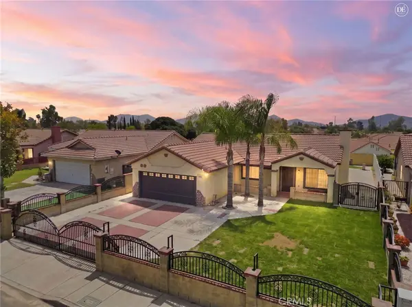 15363 Holly, Fontana, CA 92335